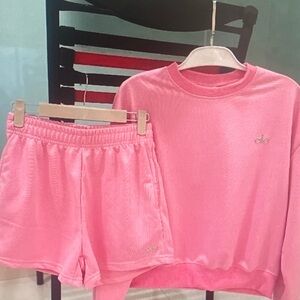 ALO Yoga Pink Long Sleeve Sweatshirt